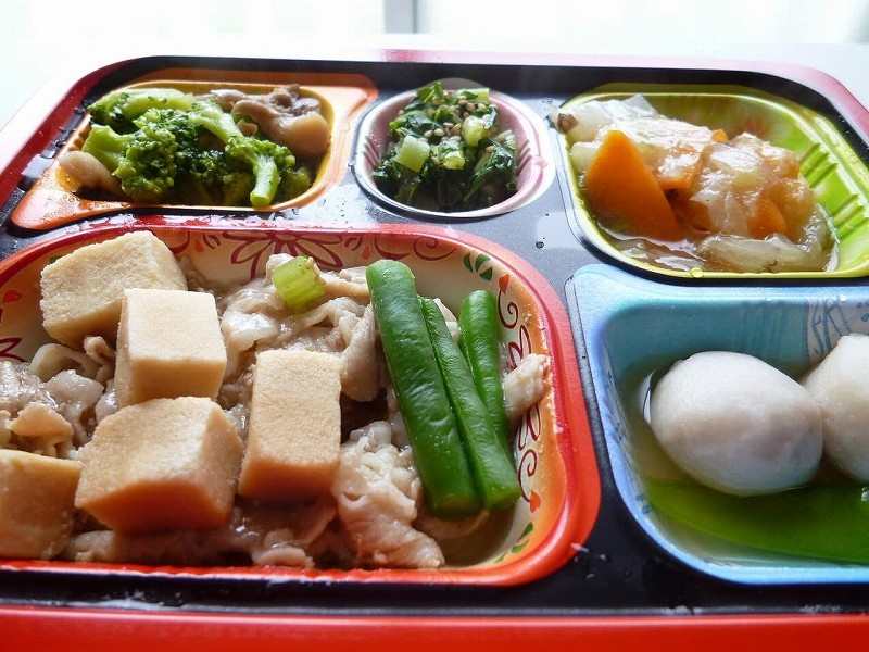 食宅便 豚肉と高野豆腐の煮物10